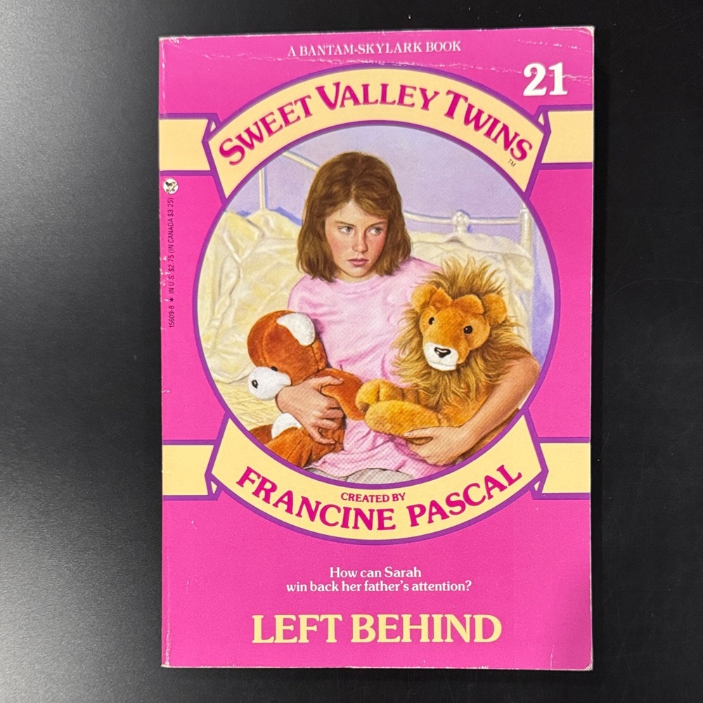 Sweet Valley Twins #21: Left Behind - Vintage Bantam-Skylark Paperback Novel